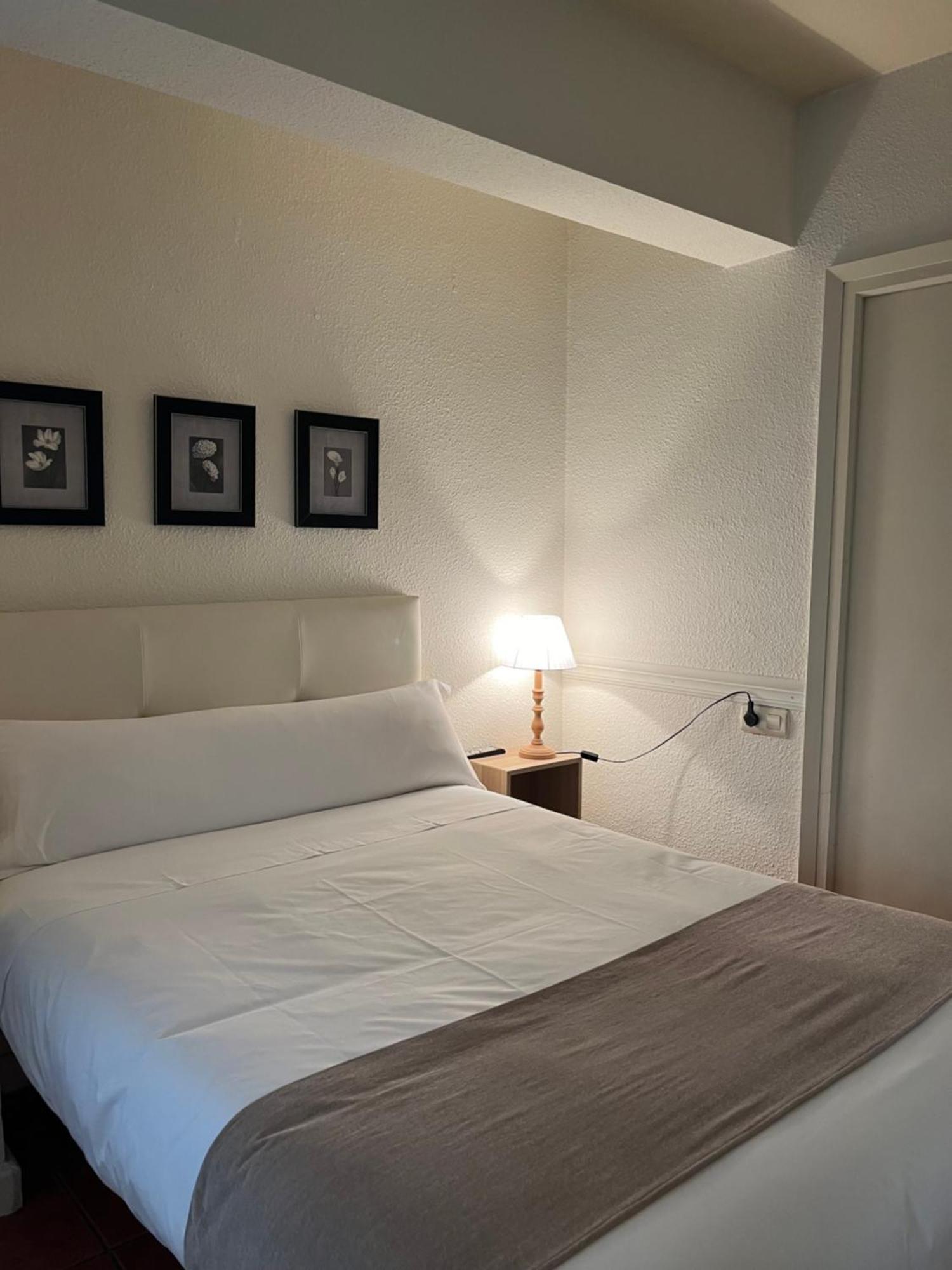 Apartamentos Ubaga Ezcaray Bagian luar foto