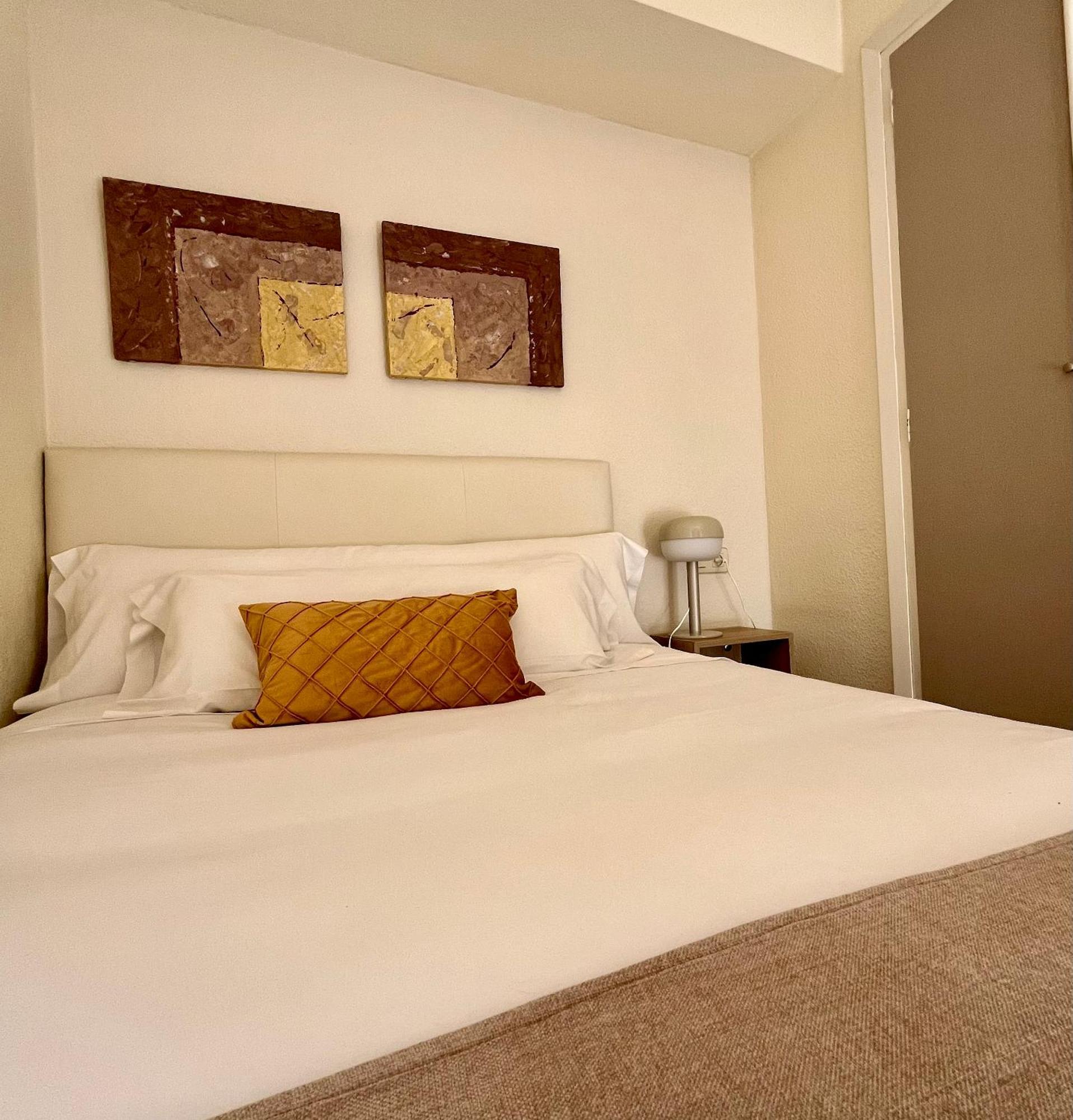 Apartamentos Ubaga Ezcaray Bagian luar foto